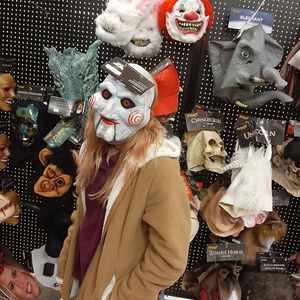 Meet your Posher, Bill